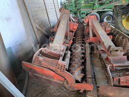 Online auction: KUHN  ROTAČNÍ BRÁNA 4,5 M