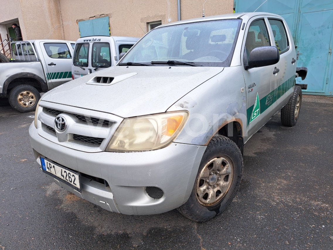 Online aukce: TOYOTA  HILUX 4X4