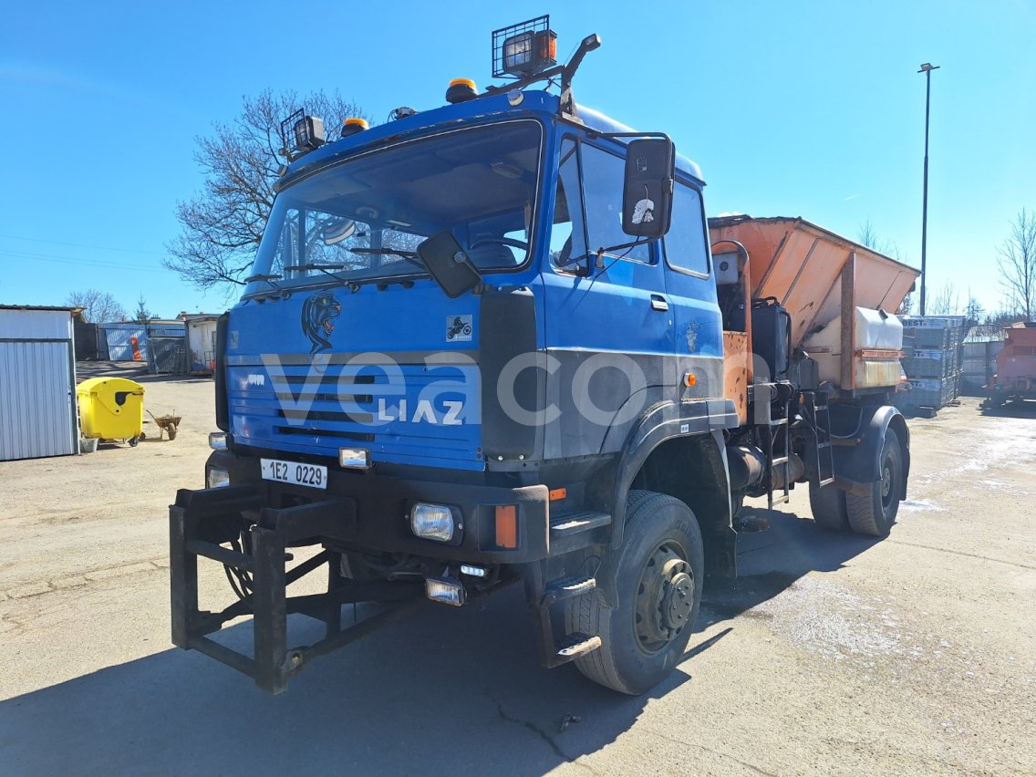 Online árverés: LIAZ  111.800 4X4