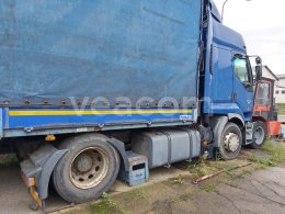 Online auction: RENAULT  PREMIUM 420 T 4x2