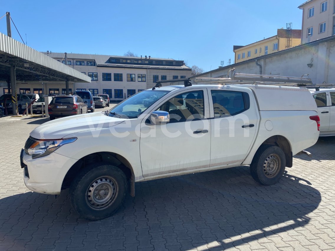 Online-Versteigerung: MITSUBISHI  L200 4X4
