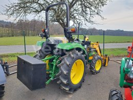 Online auction: JOHN DEERE  3036E 4X4