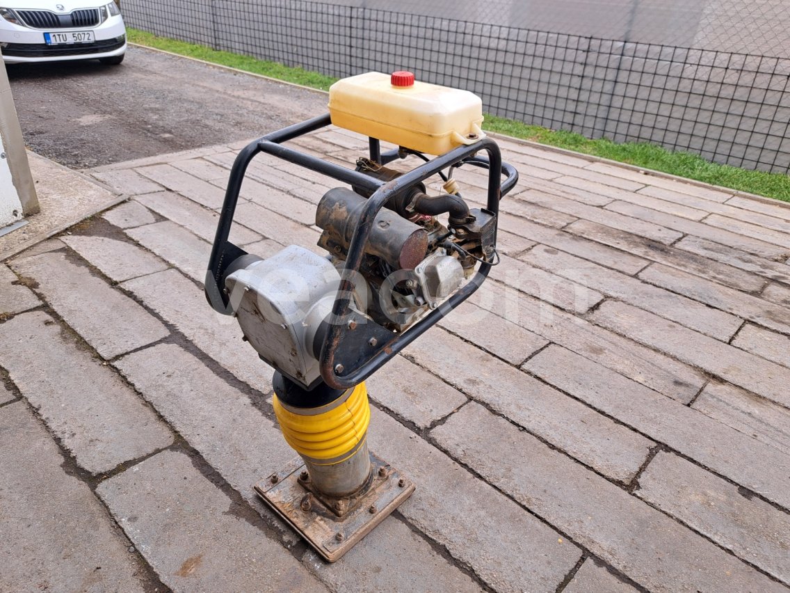 Aukcja internetowa: HONDA  GX 120 - VIBRAČNÍ PĚCH