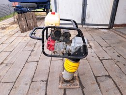 Aukcja internetowa: HONDA  GX 120 - VIBRAČNÍ PĚCH