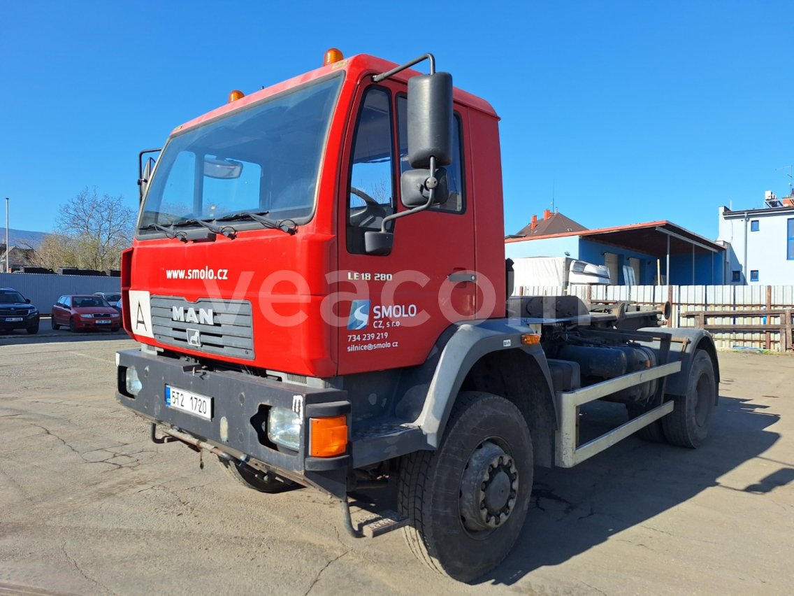 Online aukce: MAN  18.285 LAC 4X4
