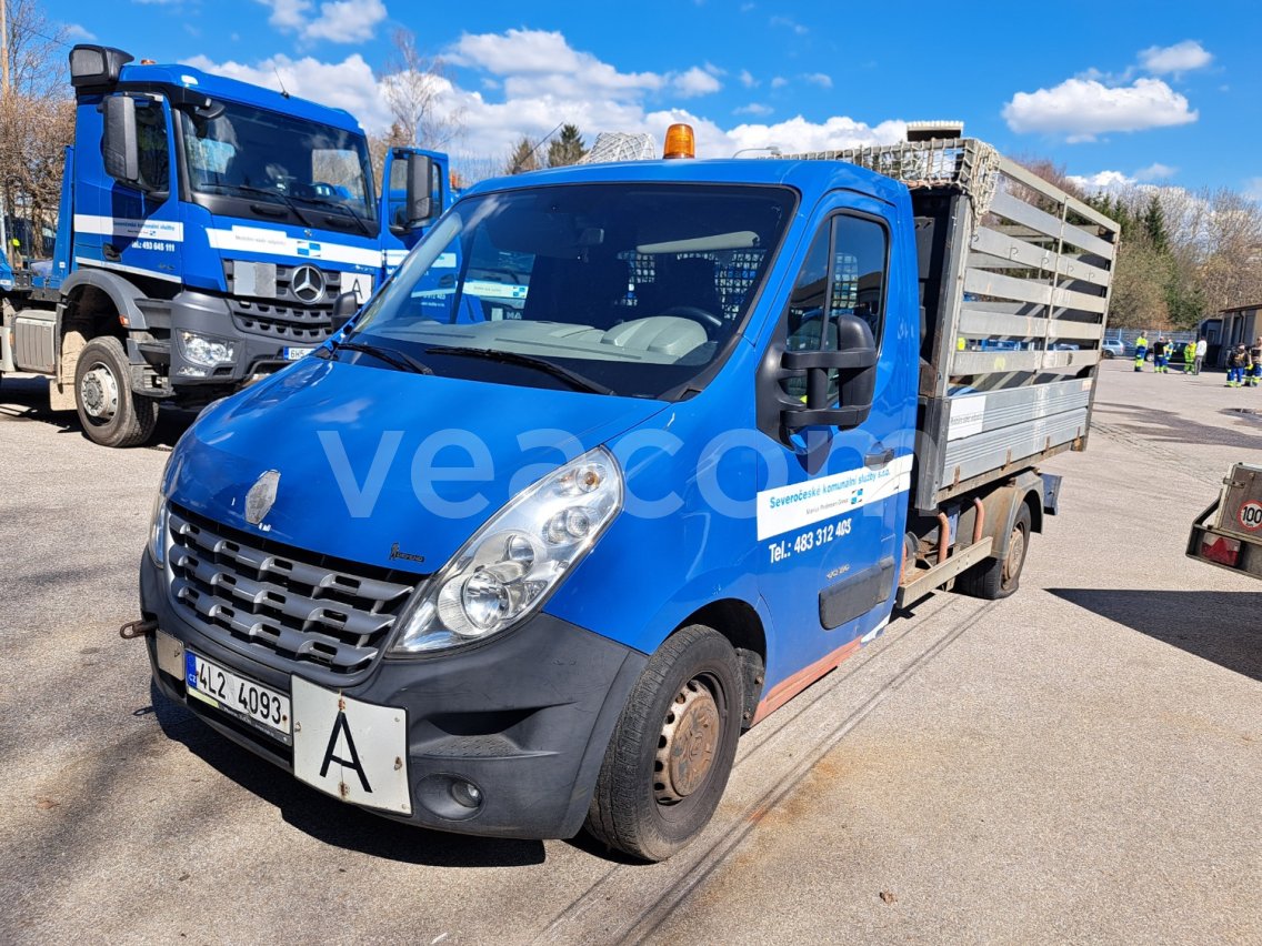 Aukcja internetowa: RENAULT  MASTER