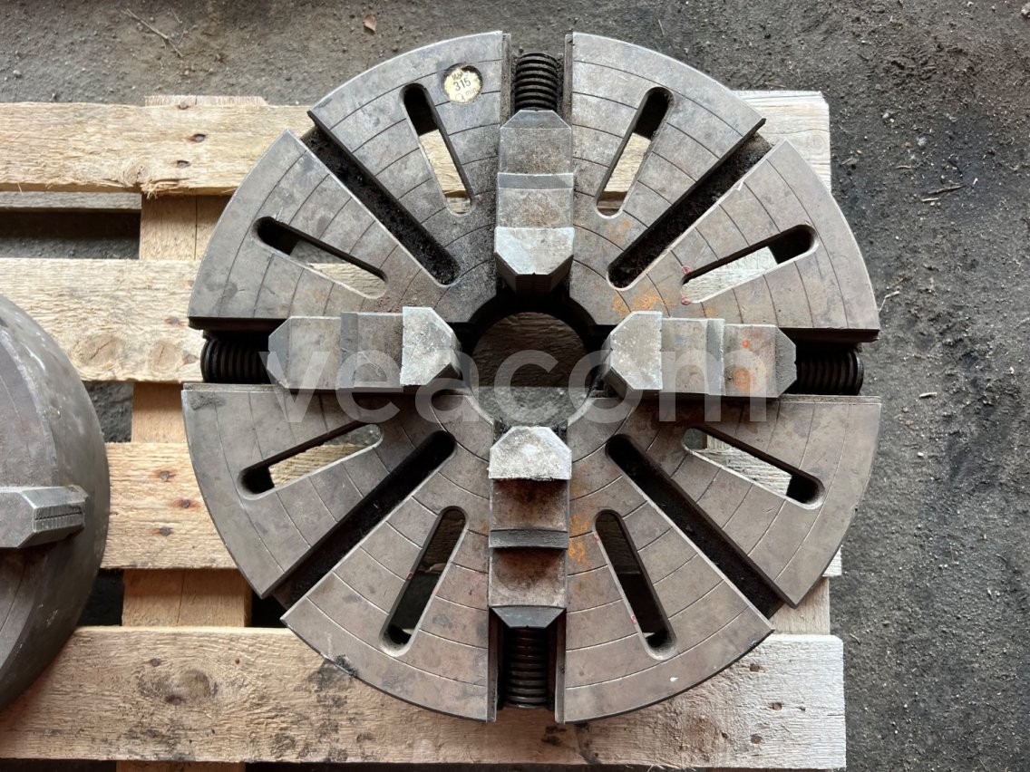Online-Versteigerung:   ČTYŘČELISŤOVÉ SKLÍČIDLO 510MM