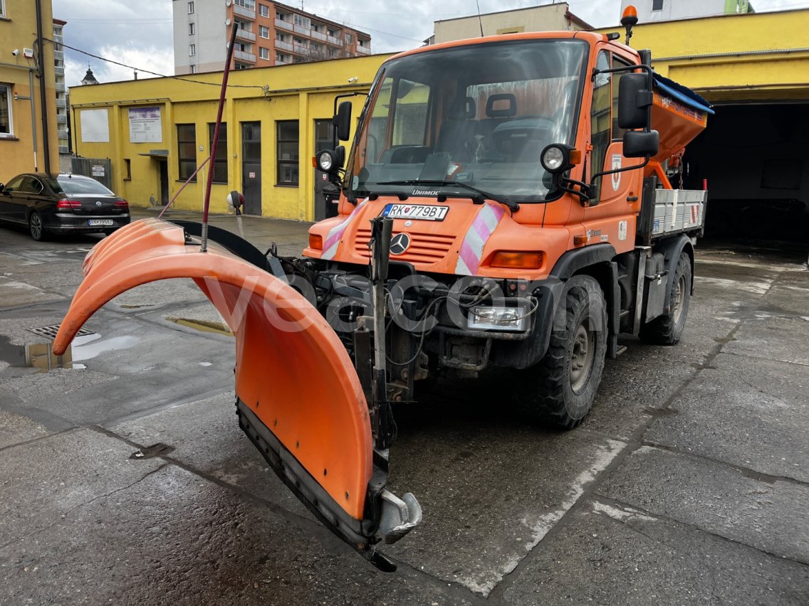 Aukcja internetowa: MB  UNIMOG U 300 4X4