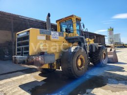 Online aukce:   KOMATSU WA500-3