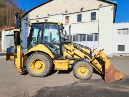 Online aukce: CATERPILLAR  432E 4X4