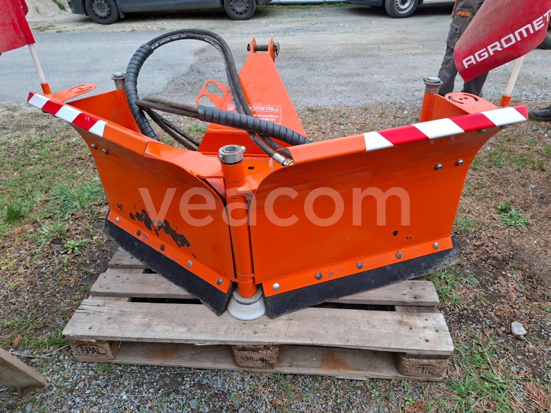 Online árverés: AGROMETALL  SR M-1500