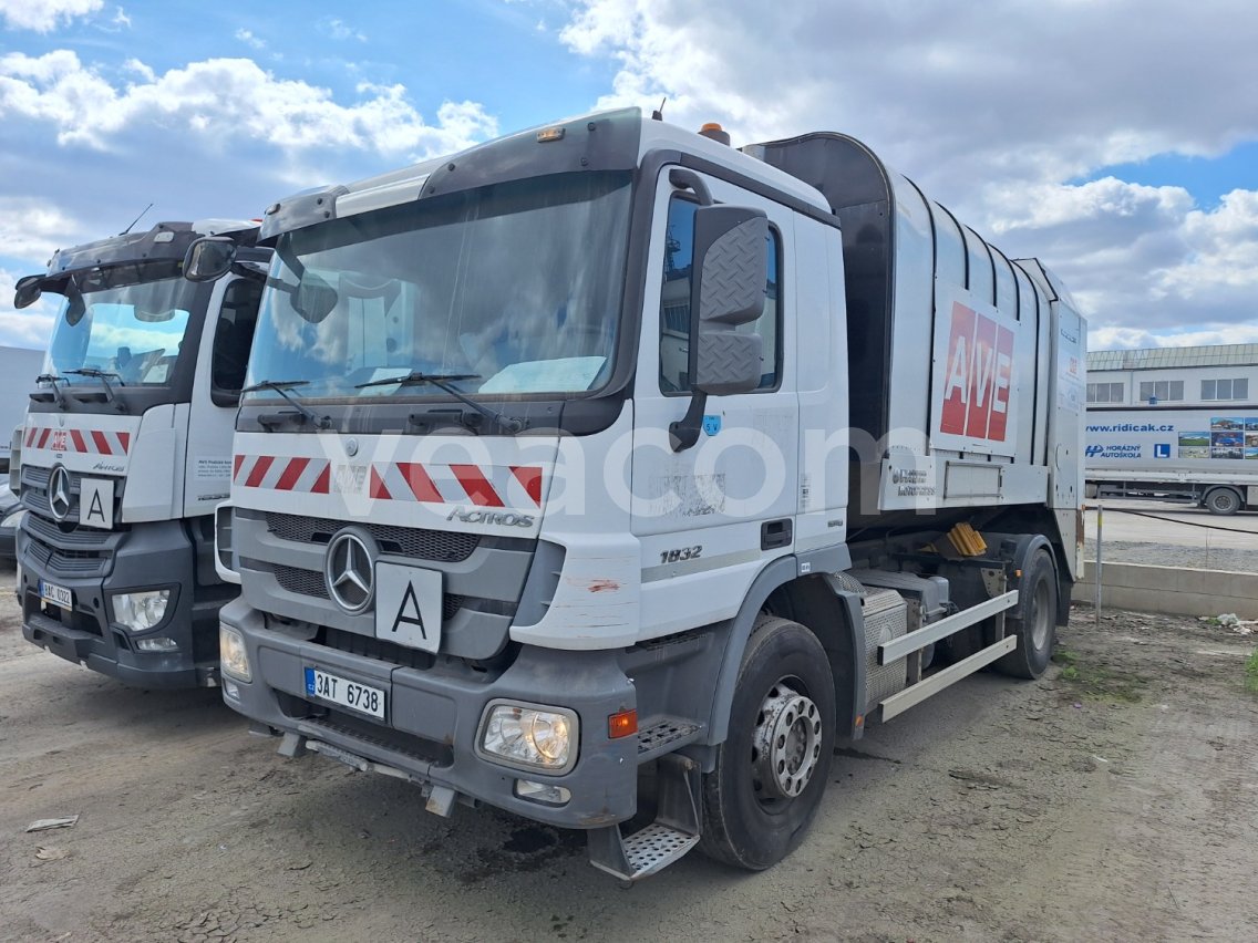 Aukcja internetowa: MB  ACTROS 1832 L