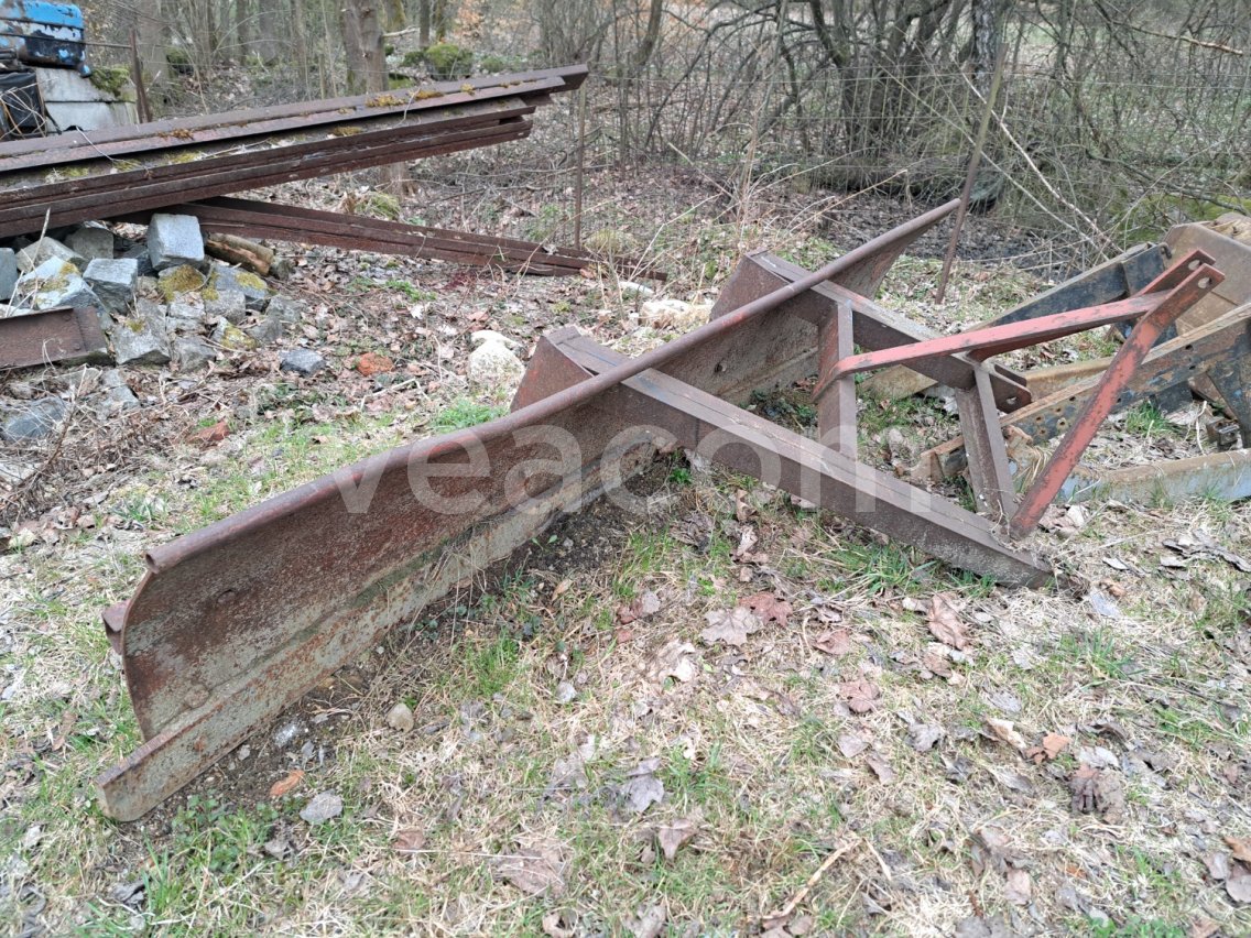 Online aukce:   TRAKTOROVÁ RADLICE ZADNÍ 300 CM