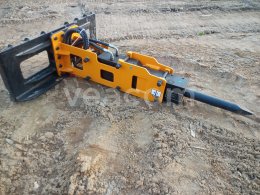 Online aukce:  SKID STEER HAMMER 680
