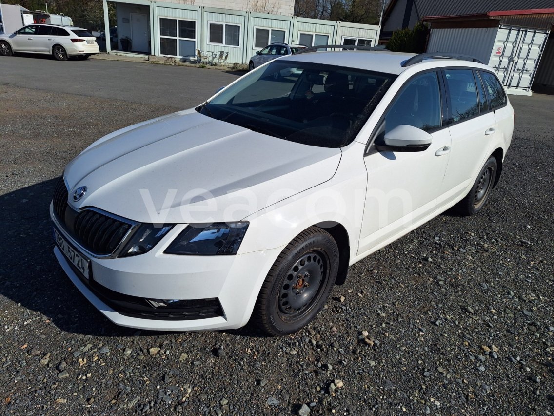 Online aukce: ŠKODA  OCTAVIA