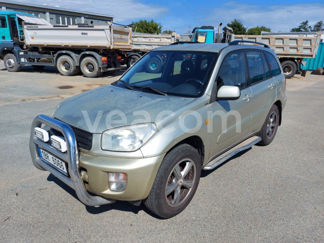 Online aukce: TOYOTA  RAV4