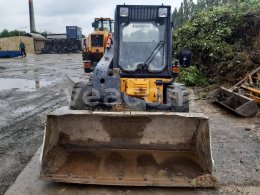 Online auction: JCB  ROBOT 190