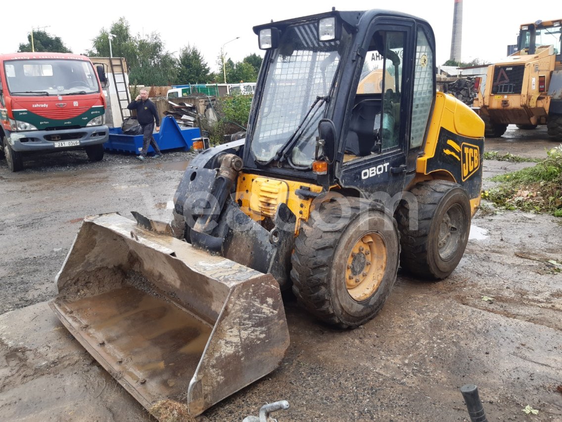 Online auction: JCB  ROBOT 190