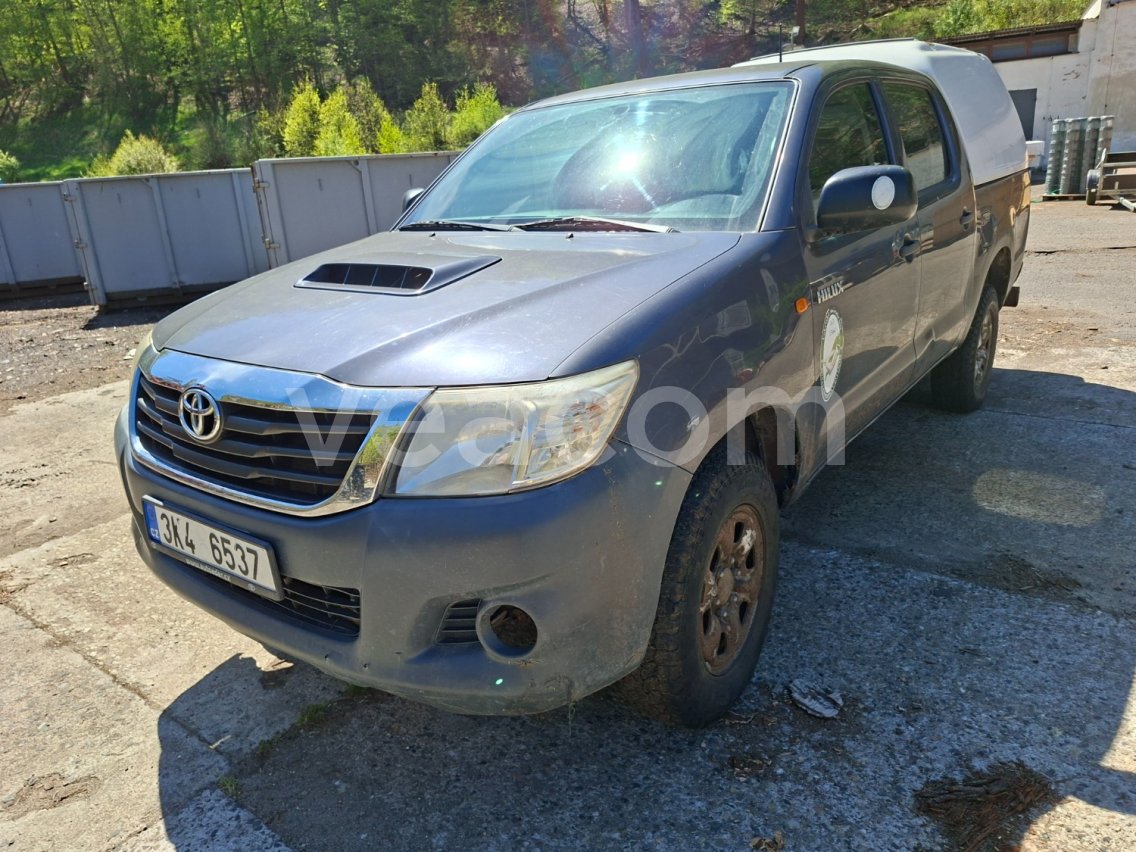 Online aukce: TOYOTA  HILUX 4X4