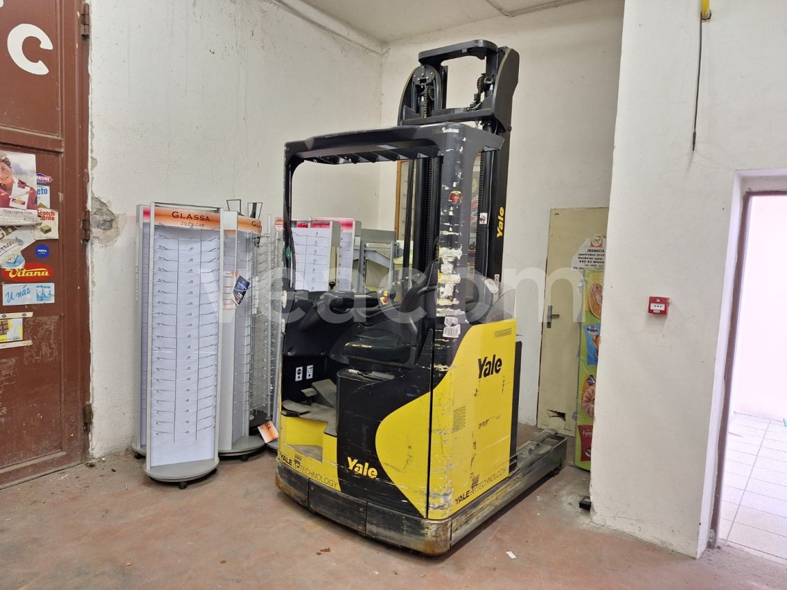 Online aukce: YALE  MR 14