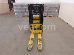 Online auction: YALE  MP 20XD
