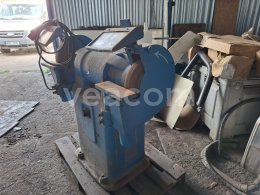 Online auction:   BAD 40