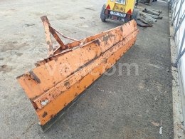 Online aukce:   SNĚHOVÁ RADLICE (3) 300 CM