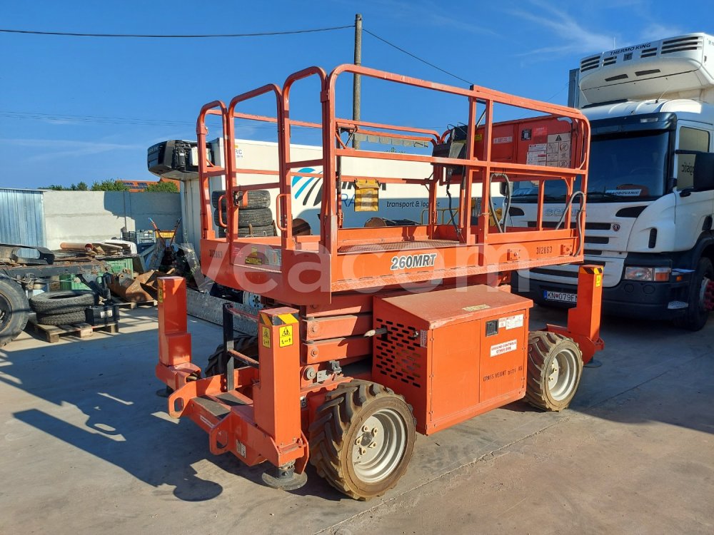 Online aukce:  JLG 260 MRT