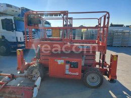 Online auction:   JLG 260 MRT