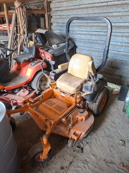 Aukcja internetowa: SCAG POWER EQUIPMENT  TIGER CAT STC48V-22FS