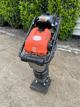 Aukcja internetowa: HUSQVARNA  LT6005