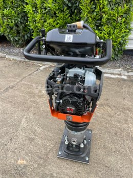 Aukcja internetowa: HUSQVARNA  LT6005