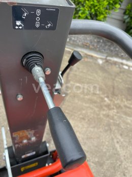 Aukcja internetowa: HUSQVARNA  LG300