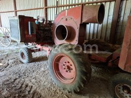 Online auction:   TAŽENÁ TURBÍNA NA FOUKÁNÍ SLÁMY S MOTOREM ANDORIA SW 400