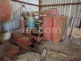 Online aukce:   TAŽENÁ TURBÍNA NA FOUKÁNÍ SLÁMY S MOTOREM ANDORIA SW 400