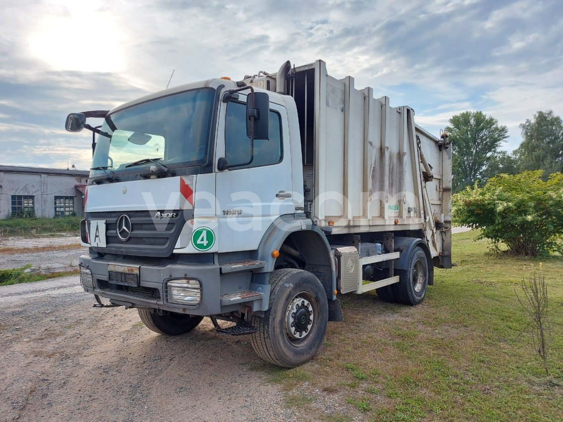 Online árverés: MERCEDES-BENZ  1829 AK 4x4