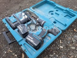Online auction:  MAKITA DHP453