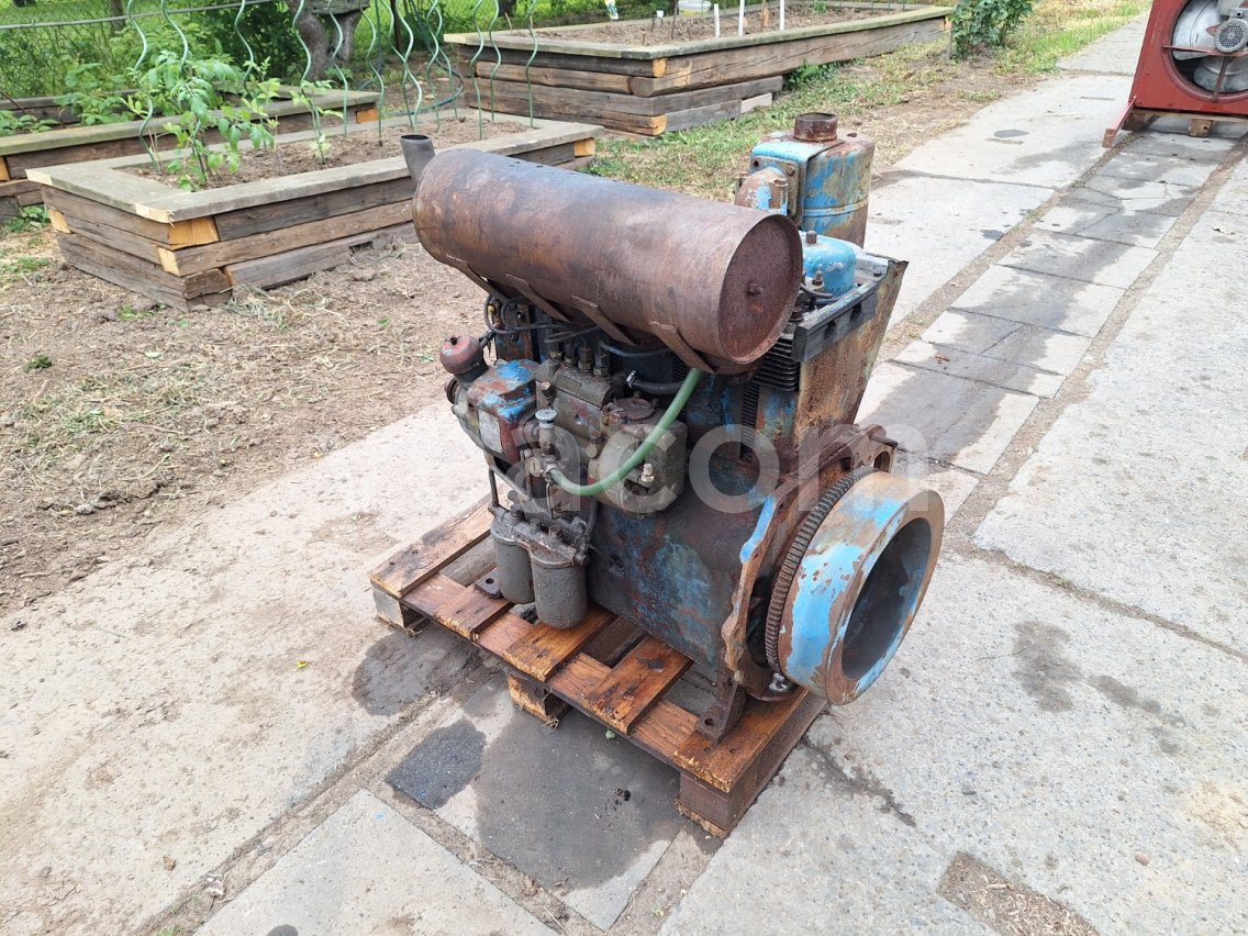 Aukcja internetowa:   MOTOR SLAVIA 4S95