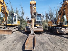 Online auction: LIEBHERR  A 900 C LITRONIC