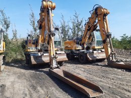 Online auction: LIEBHERR  A 900 C LITRONIC