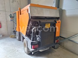 Online aukce: BUCHER  CC 2000 E2