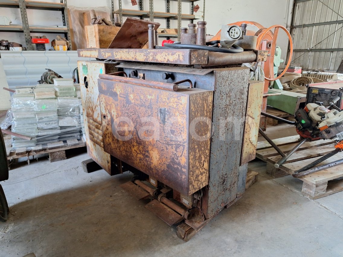 Online aukce:   STROJSTAV BRATISLAVA TVARS 40