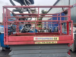 Online auction: SKYJACK  SJ III 4832 + SKYJACK 4626 NA NÁHR. DÍLY