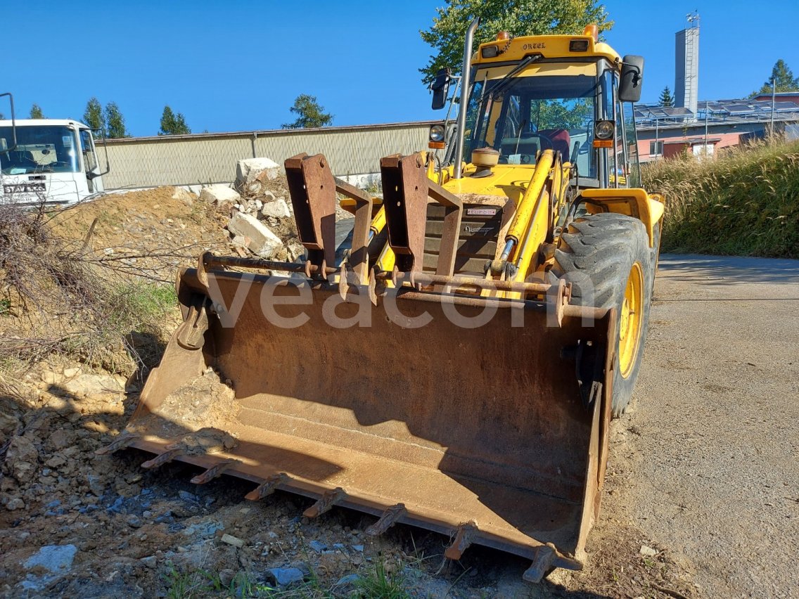 Online árverés: JCB  4CX