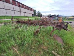 Online auction:   PLUH PH1 422