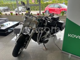 Online auction: TRIUMPH  THUNDERBIRD COMMANDER
