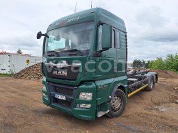Online auction: MAN  TGX 26.360 6X2-2 LL