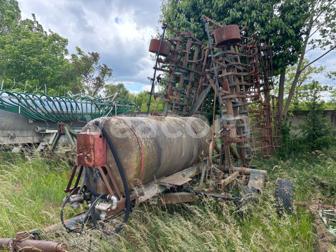 Online auction:   POLNOHOSPODÁRSKY KOMBINÁTOR