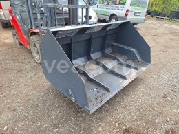 Online auction: AVANT  ČELNÍ LOPATA
