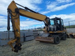 Online aukce: CATERPILLAR  M318D 4X4